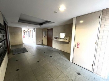 apartment 千葉県松戸市本町１２－１１秋本ビル１・２Ｆ