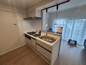 apartment 千葉県松戸市本町１２－１１秋本ビル１・２Ｆ