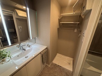 apartment 千葉県松戸市本町１２－１１秋本ビル１・２Ｆ