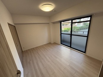 apartment 千葉県松戸市本町１２－１１秋本ビル１・２Ｆ