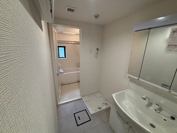 apartment 千葉県松戸市本町１２－１１秋本ビル１・２Ｆ