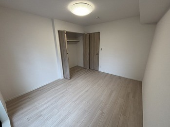 apartment 千葉県松戸市本町１２－１１秋本ビル１・２Ｆ
