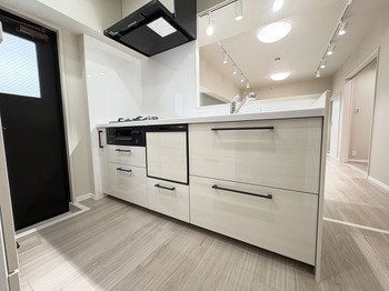 apartment 千葉県松戸市本町１２－１１秋本ビル１・２Ｆ
