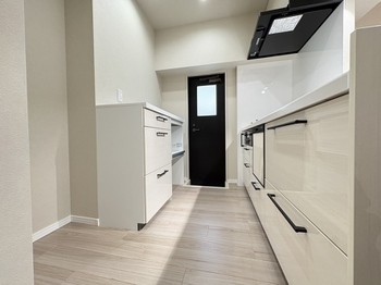 apartment 千葉県松戸市本町１２－１１秋本ビル１・２Ｆ
