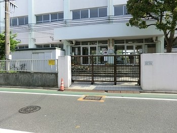 apartment 東京都葛飾区白鳥４丁目
地図を見る