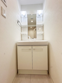apartment 東京都葛飾区白鳥４丁目
地図を見る