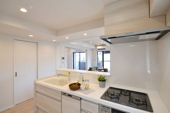 apartment 東京都葛飾区東四つ木３丁目
地図を見る