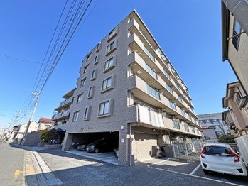 apartment 埼玉県吉川市大字平沼
地図を見る