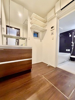 townhouse 東京都足立区西新井３丁目
地図を見る