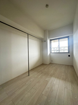 apartment 埼玉県越谷市蒲生寿町
地図を見る