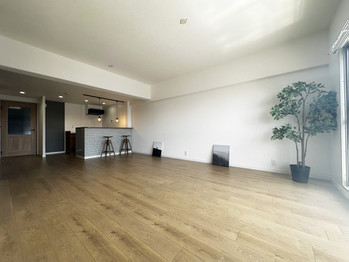 apartment 埼玉県越谷市赤山町４丁目
地図を見る