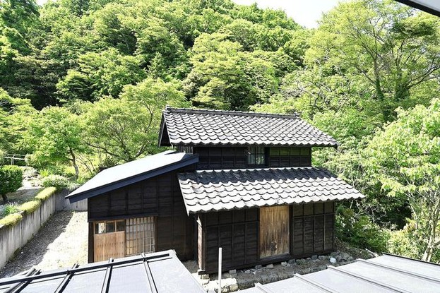 detached 新潟県西蒲原郡弥彦村大字上泉
地図を見る