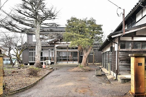 detached 新潟県西蒲原郡弥彦村大字大戸
地図を見る