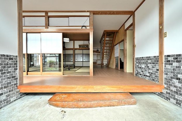 detached 新潟県西蒲原郡弥彦村大字大戸
地図を見る