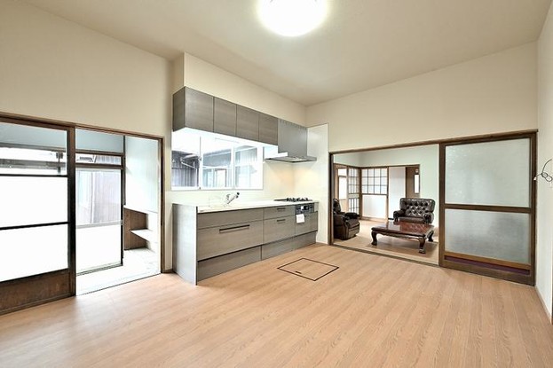 detached 新潟県西蒲原郡弥彦村大字大戸
地図を見る