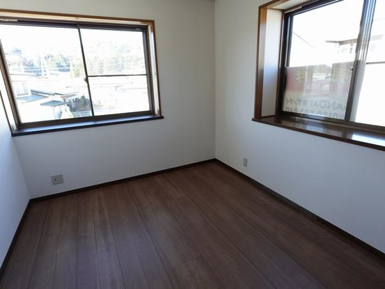 detached 長野県岡谷市神明町３丁目
地図を見る