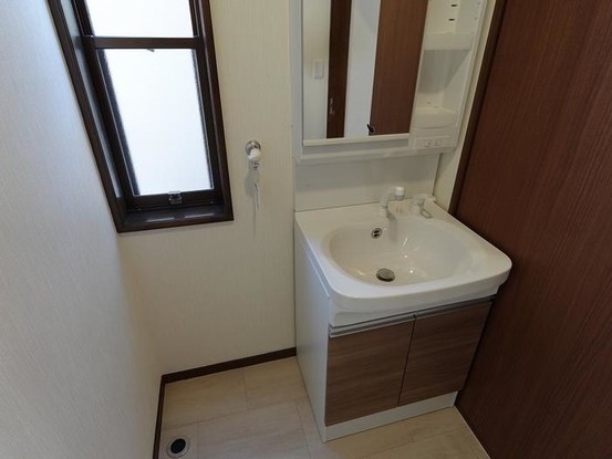 detached 長野県岡谷市神明町３丁目
地図を見る