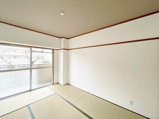 apartment 京都府宇治市木幡内畑
地図を見る