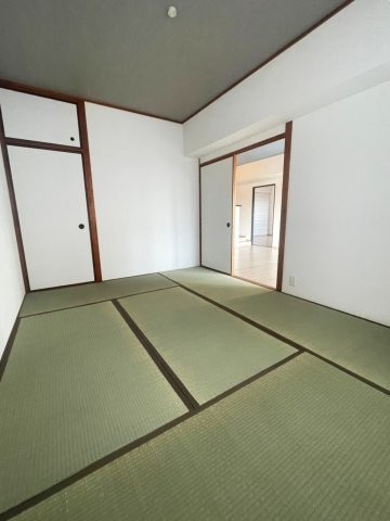 apartment 京都府向日市上植野町堂ノ前
地図を見る