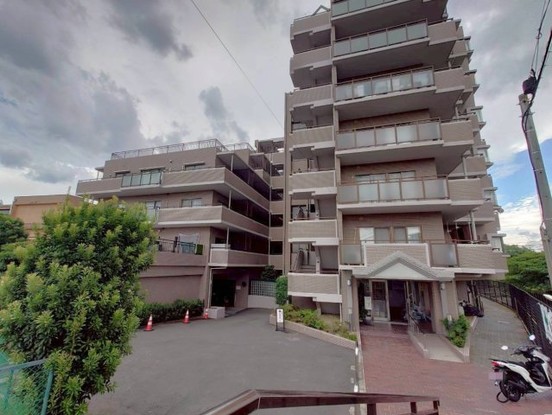 apartment 京都府宇治市六地蔵徳永
地図を見る
