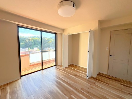 apartment 京都府京都市伏見区桃山町遠山69