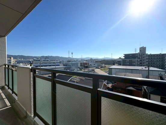 apartment 京都府宇治市槇島町落合
地図を見る