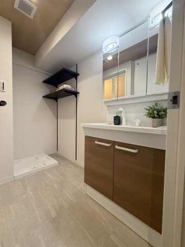 apartment 京都府京都市伏見区横大路下三栖山殿
地図を見る