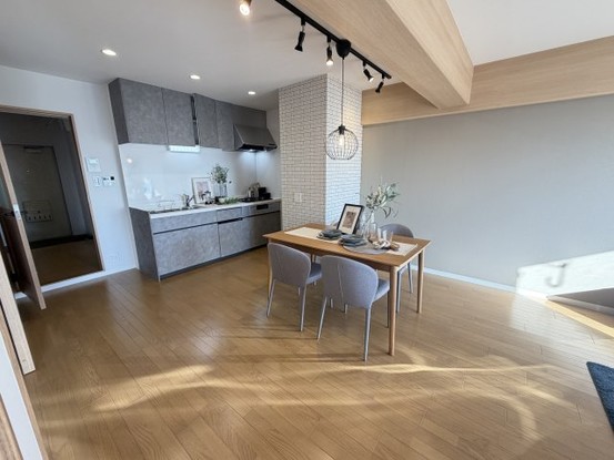 apartment 京都府京都市伏見区横大路下三栖山殿
地図を見る