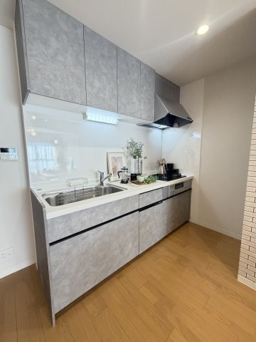 apartment 京都府京都市伏見区横大路下三栖山殿
地図を見る