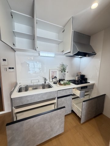 apartment 京都府京都市伏見区横大路下三栖山殿
地図を見る