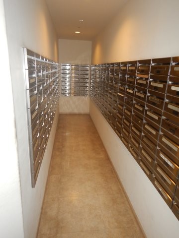 apartment 東京都荒川区西日暮里２丁目
地図を見る