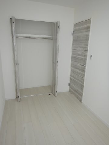 apartment 東京都荒川区西日暮里２丁目
地図を見る