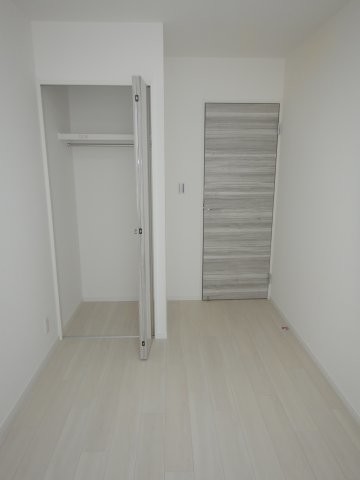 apartment 東京都荒川区西日暮里２丁目
地図を見る