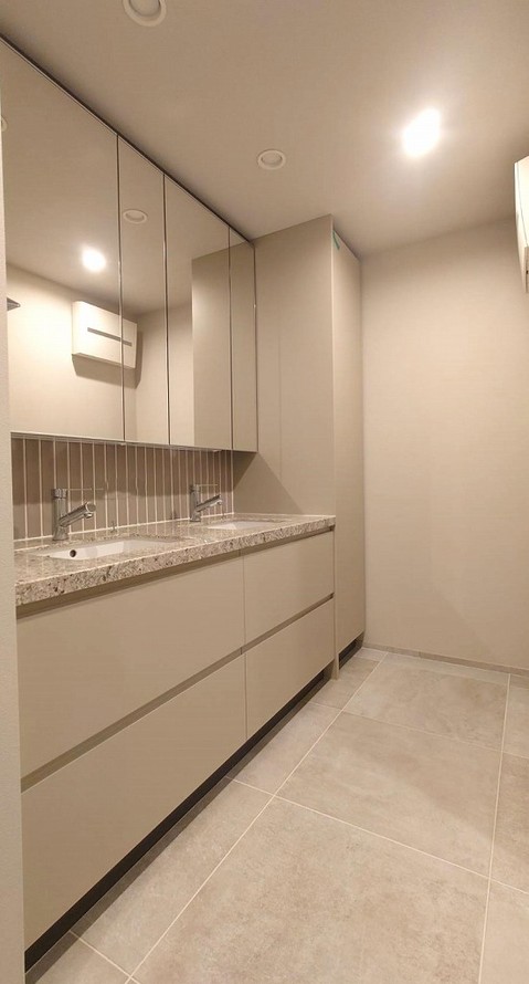 apartment 東京都中央区佃２丁目
地図を見る