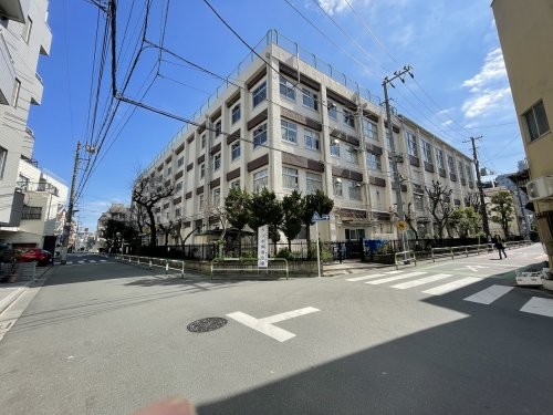 apartment 東京都荒川区西日暮里１丁目
地図を見る