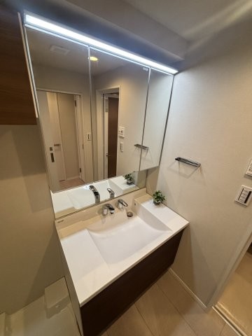 apartment 東京都台東区根岸５丁目
地図を見る