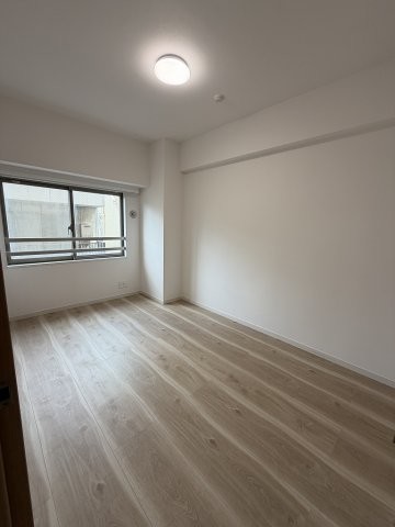apartment 東京都荒川区西尾久４丁目
地図を見る