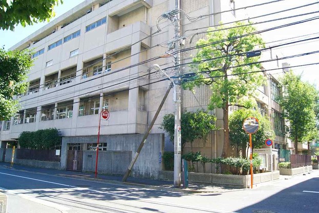 apartment 東京都台東区浅草２丁目
地図を見る