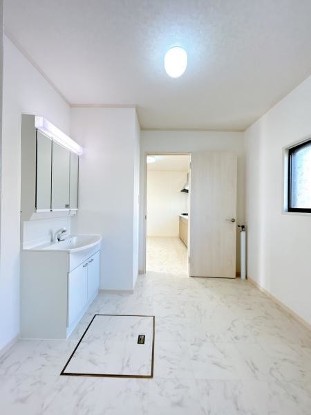 detached 北海道帯広市東七条南１４丁目1番地13