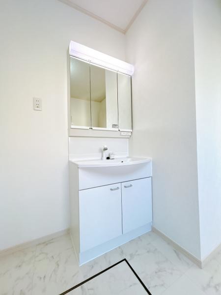 detached 北海道帯広市東七条南１４丁目1番地13