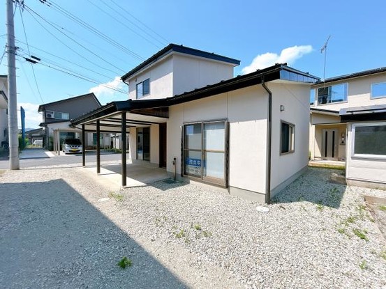 detached 山形県南陽市二色根
地図を見る