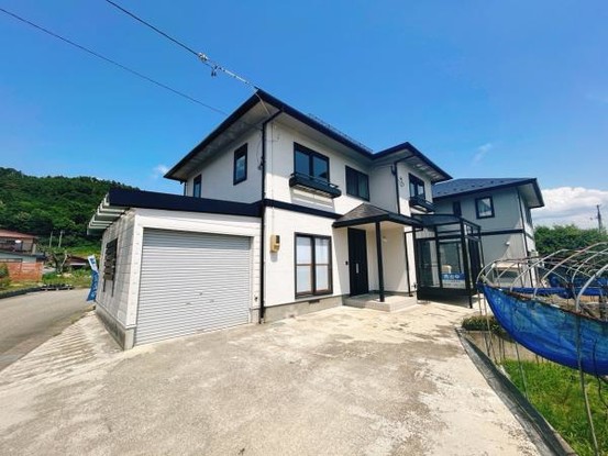 detached 山形県南陽市三間通
地図を見る