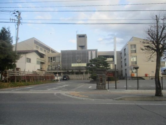 detached 山形県南陽市三間通
地図を見る