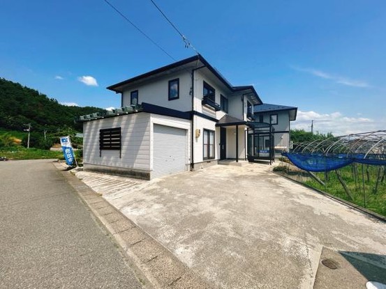 detached 山形県南陽市三間通
地図を見る