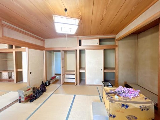 detached 山形県東置賜郡高畠町大字二井宿筋
地図を見る