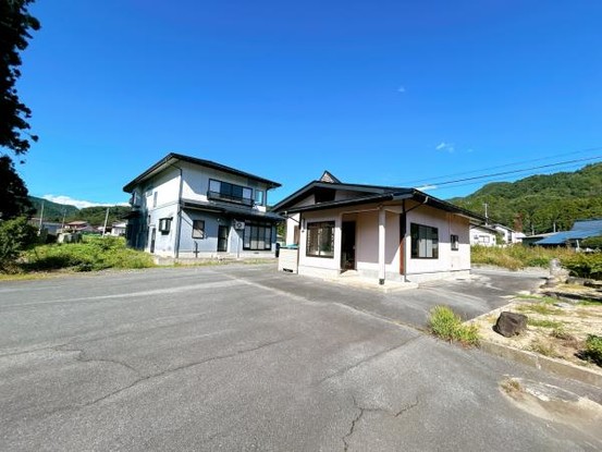 detached 山形県東置賜郡高畠町大字二井宿筋
地図を見る