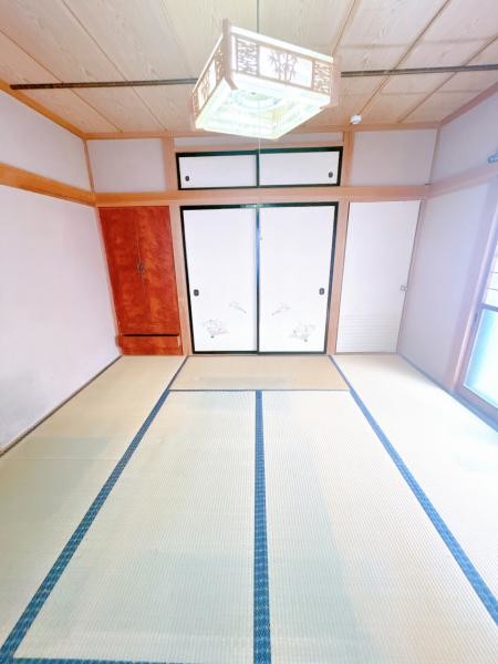 detached 山形県米沢市万世町桑山
地図を見る