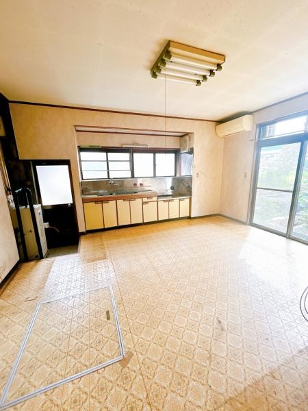 detached 山形県米沢市万世町桑山
地図を見る