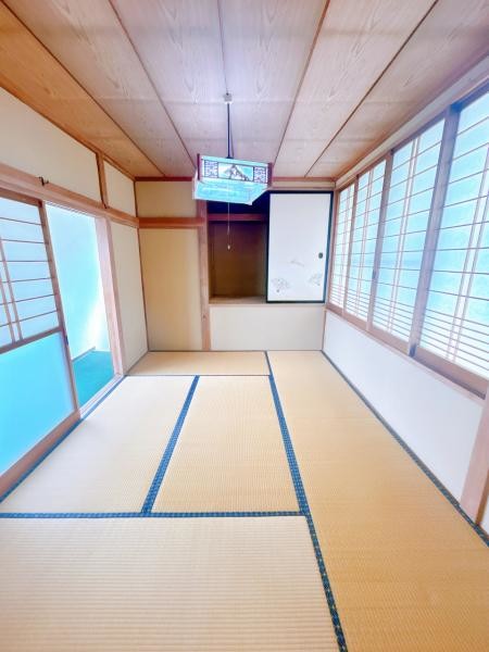 detached 山形県米沢市万世町桑山
地図を見る