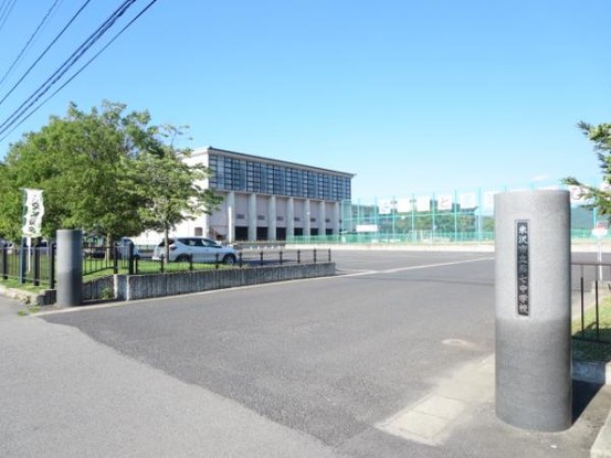 detached 山形県米沢市万世町桑山
地図を見る